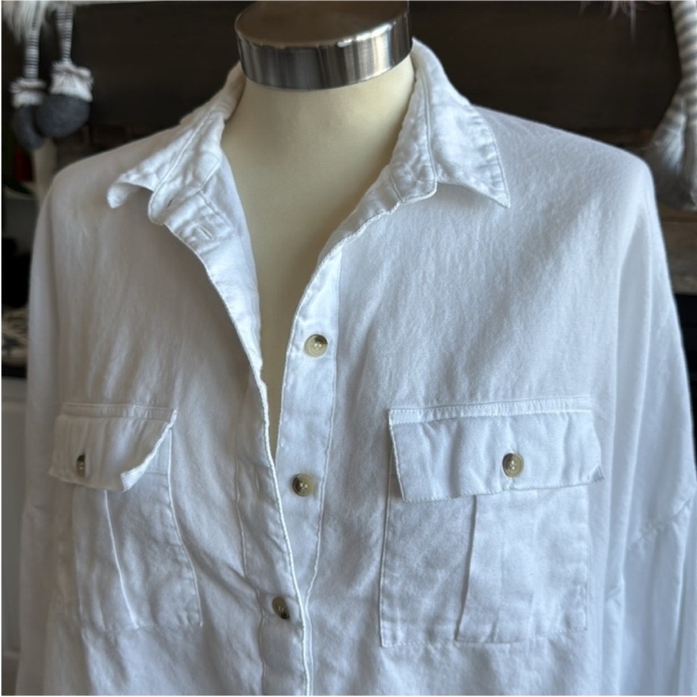Topshop White Boxy Button Down Shirt with Notched Collar - Picture 4 of 13